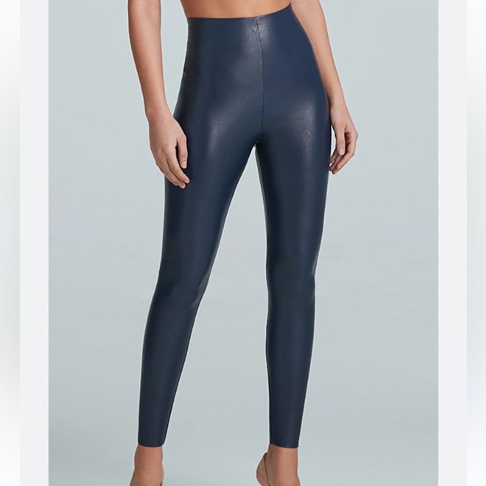 Commando faux leather leggings